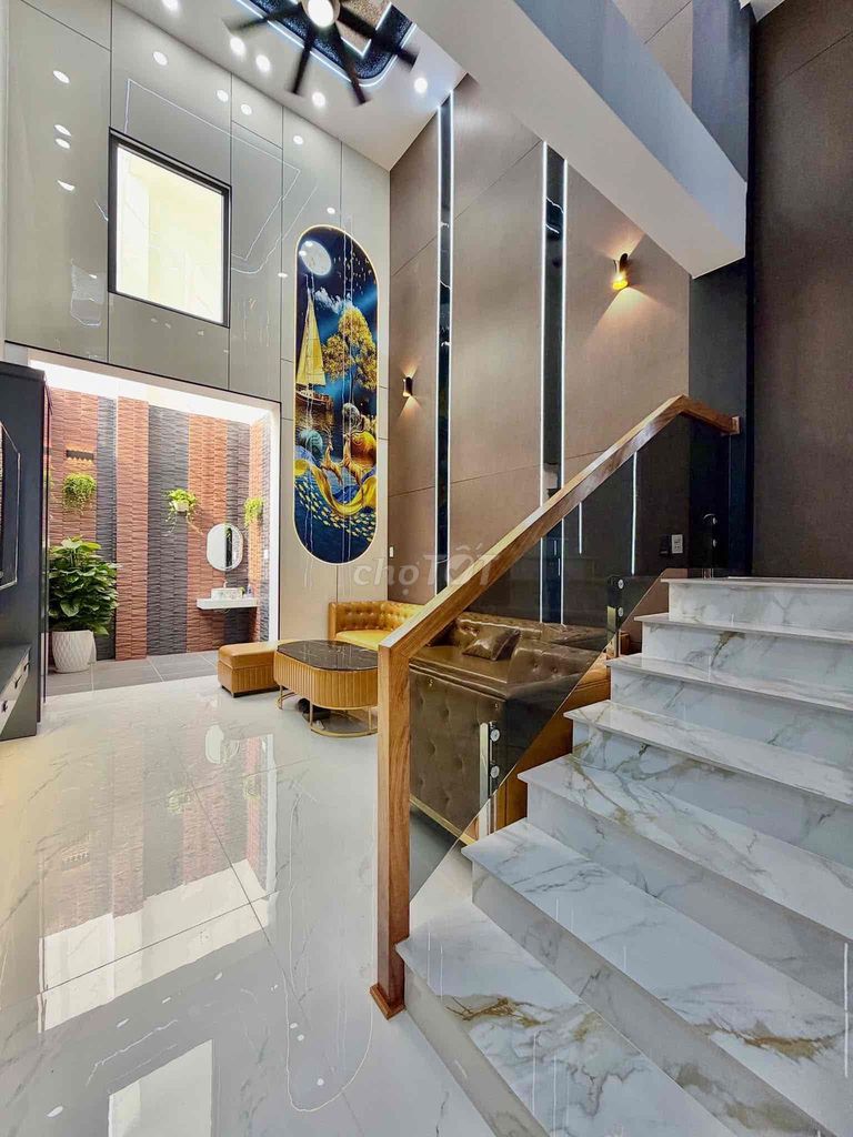 5-этажный дом, у Хыонг Ло 2 (Бинь Тан), 60 кв.м, аллея 8 м