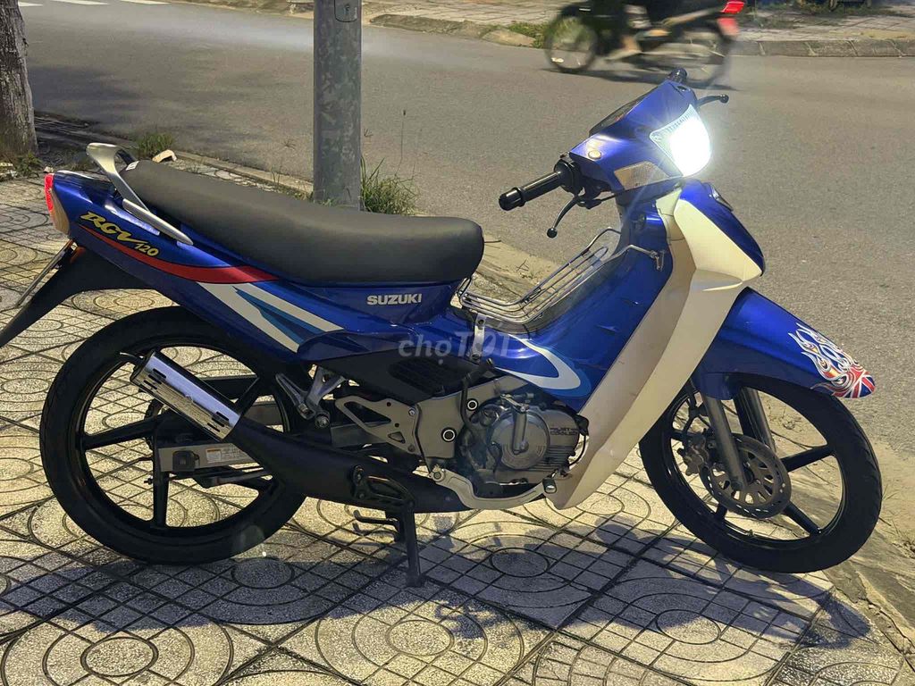 Suzuki Xipo RGV 120 2002 Xanh Trắng Full loại zin. Mua bán Xe máy tại Quận 6 Tp Hồ Chí Minh được đăng bởi Hien hình 10