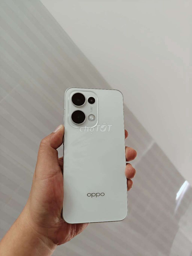 OPPO Reno 13 Trắng. Mua bán Điện thoại tại Thành phố Sóc Trăng Sóc Trăng được đăng bởi Phúc Nguyễn  hình 1