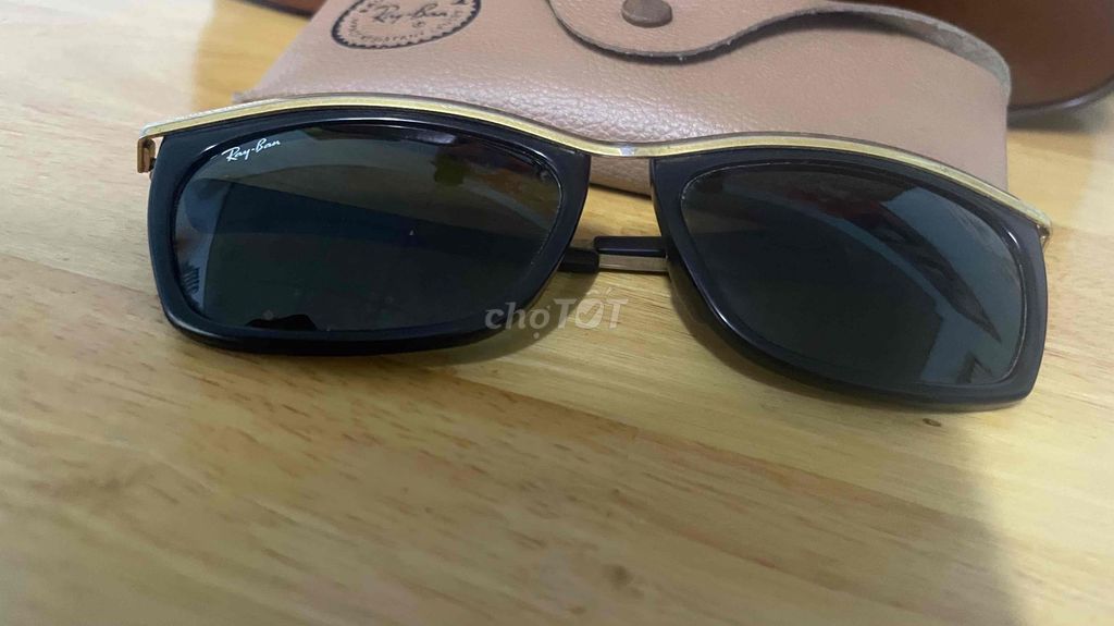 Kính râm Ray-Ban Đen Cao cấp. Mua bán Phụ kiện thời trang khác tại Quận 11 Tp Hồ Chí Minh được đăng bởi HÀNG CŨ THANH LÝ hình 1