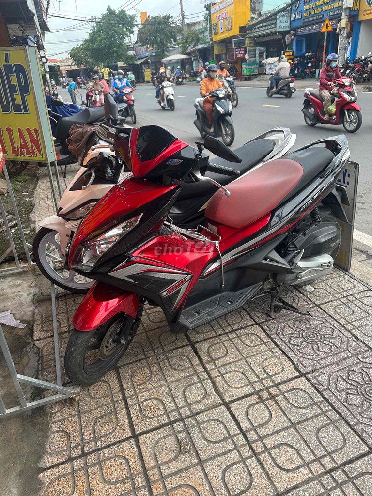 Honda Air Blade 2014 Красно-черный