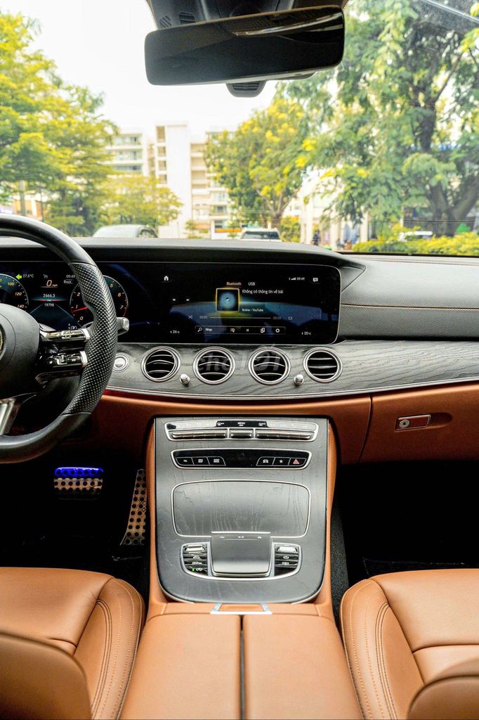 E300 AMG sx 2021 zin đẹp giá cực tốt. Mua bán Ô tô tại Quận 7 Tp Hồ Chí Minh được đăng bởi tuấn anh hình 15