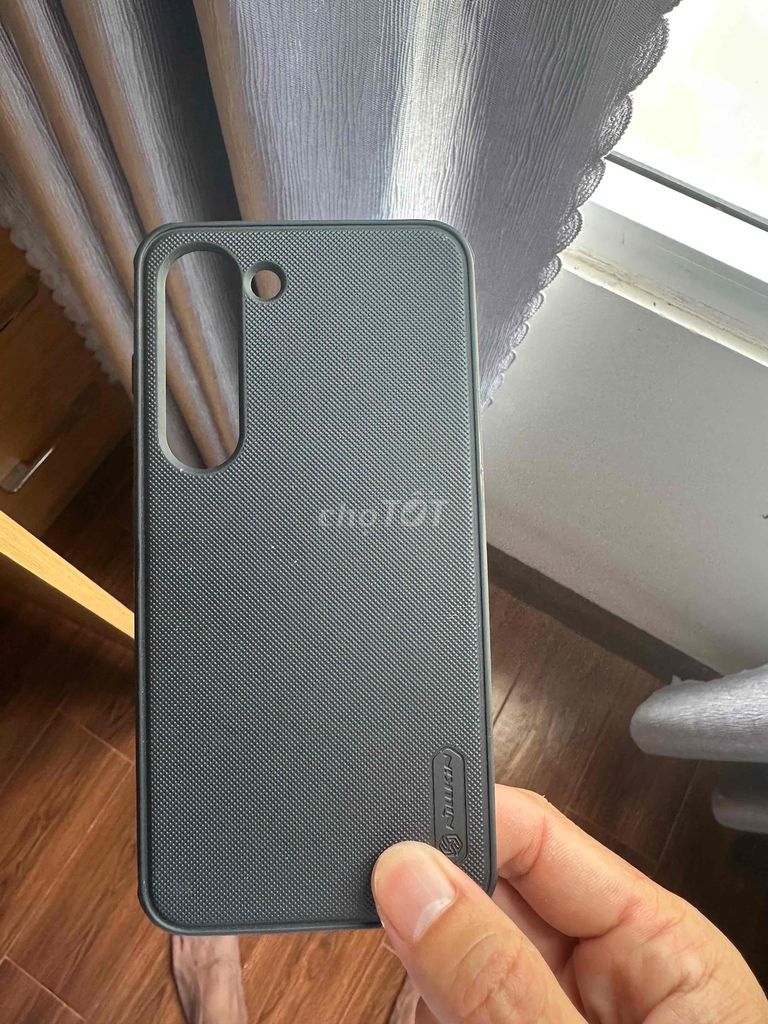 Ốp lưng Samsung S23 Nillkin Đen. Mua bán Phụ kiện (Màn hình, Chuột...) tại Thành phố Cà Mau Cà Mau được đăng bởi DuLo hình 1