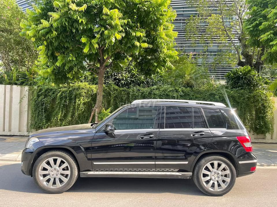 Mercedes GLK300 2010 màu đen cọp. Mua bán Ô tô tại Quận Gò Vấp Tp Hồ Chí Minh được đăng bởi Xuân Trường hình 9