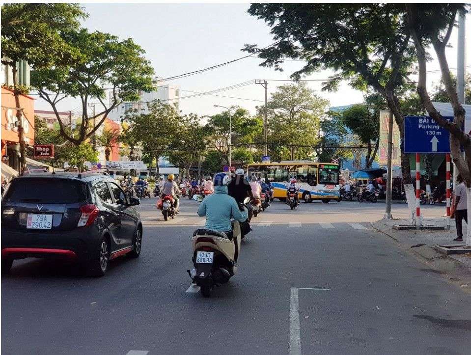 CHỦ NGỘP BANK CẦN BÁN GẤP NHÀ 2 TẦNG KIỆT 4M ĐƯỜNG NGUYỄN HUY TƯỞNG