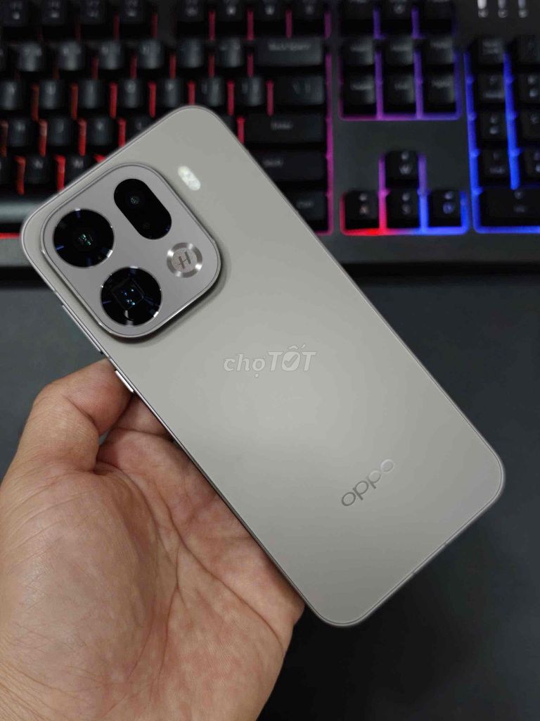 Oppo Find X9 Pro 256GB Fullbox keng sạc 19l. Mua bán Điện thoại tại Quận Ninh Kiều Cần Thơ được đăng bởi Nguyễn Toàn hình 1