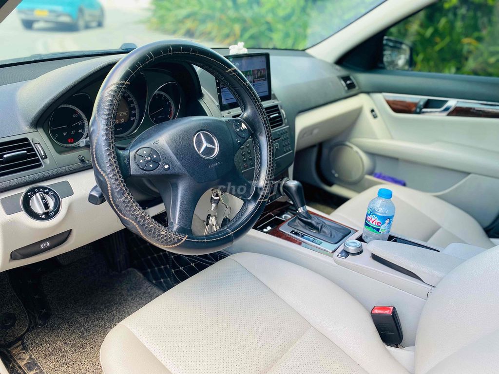 Mercedes Benz C Class 2010 C250 CGI - 90000 km. Mua bán Ô tô tại Quận Nam Từ Liêm Hà Nội được đăng bởi Em Tuan hình 9