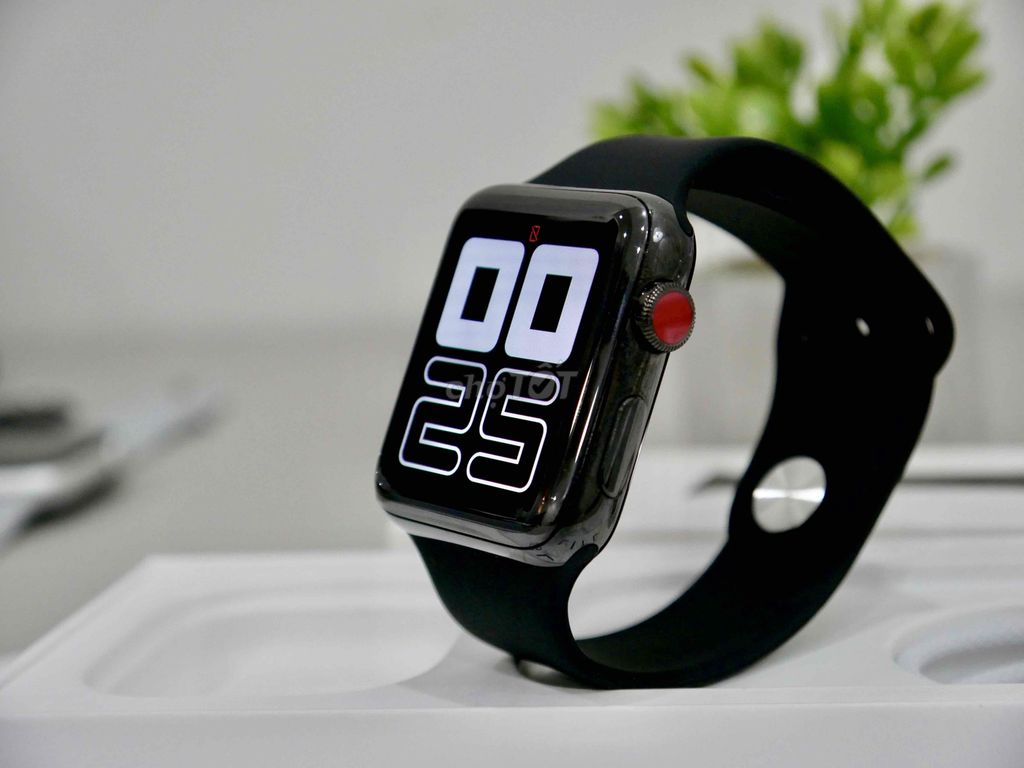 Apple Watch Series 3 42mm Thép Đen Đẹp 99%. Mua bán Thiết bị đeo thông minh tại Quận Gò Vấp Tp Hồ Chí Minh được đăng bởi KHÁNH HUNTER hình 2