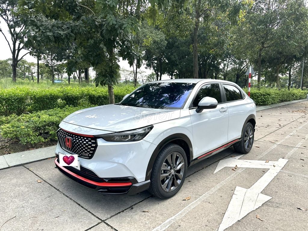 Honda HR-V 2023 RS Trắng Bạc - 12000 km. Mua bán Ô tô tại Thành phố Biên Hòa Đồng Nai được đăng bởi Tấn Thịnh hình 1