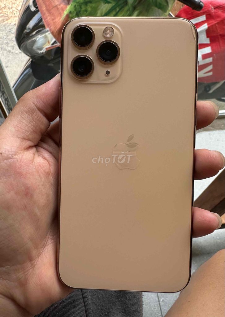 Apple iPhone 11 Pro 64GB Vàng Gold. Mua bán Điện thoại tại Quận 12 Tp Hồ Chí Minh được đăng bởi Trọng Lý hình 1