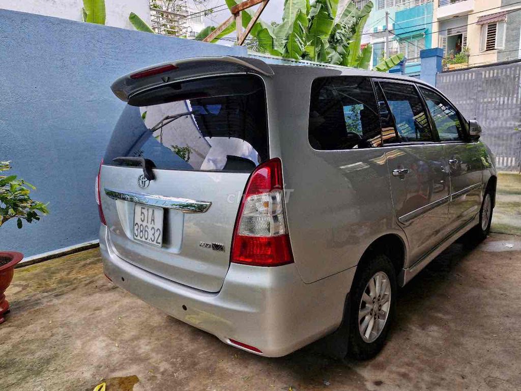 Toyota Innova 2012 2.0V - 280000 km. Mua bán Ô tô tại Quận 12 Tp Hồ Chí Minh được đăng bởi Nguyễn Phúc hình 5