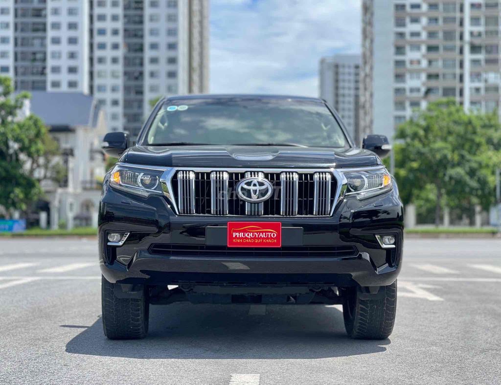 Prado VX sx 2019 màu đen siêu đẹp giá êm