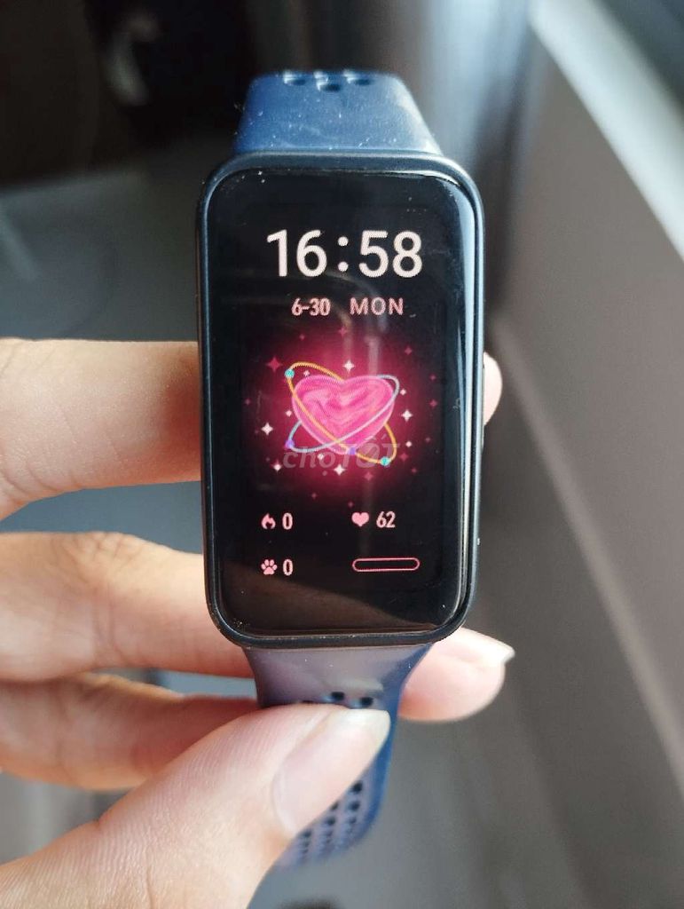 Đồng hồ thông minh Huawei band 8-Bee(bán kèm sạc)