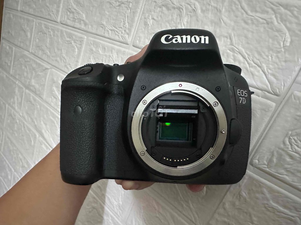 Máy ảnh Canon EOS 7D + 50mm f1.8 stm. Mua bán Máy ảnh, Máy quay tại Huyện Gia Lâm Hà Nội được đăng bởi Nguyễn Xuân Lâm hình 1