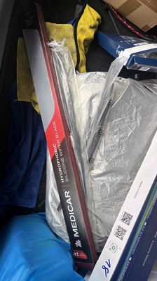 Dư dùng gạt nước ô tô Silicone 24 inch Đen. Mua bán Phụ tùng xe tại Quận 5 Tp Hồ Chí Minh được đăng bởi Hoàng Minh