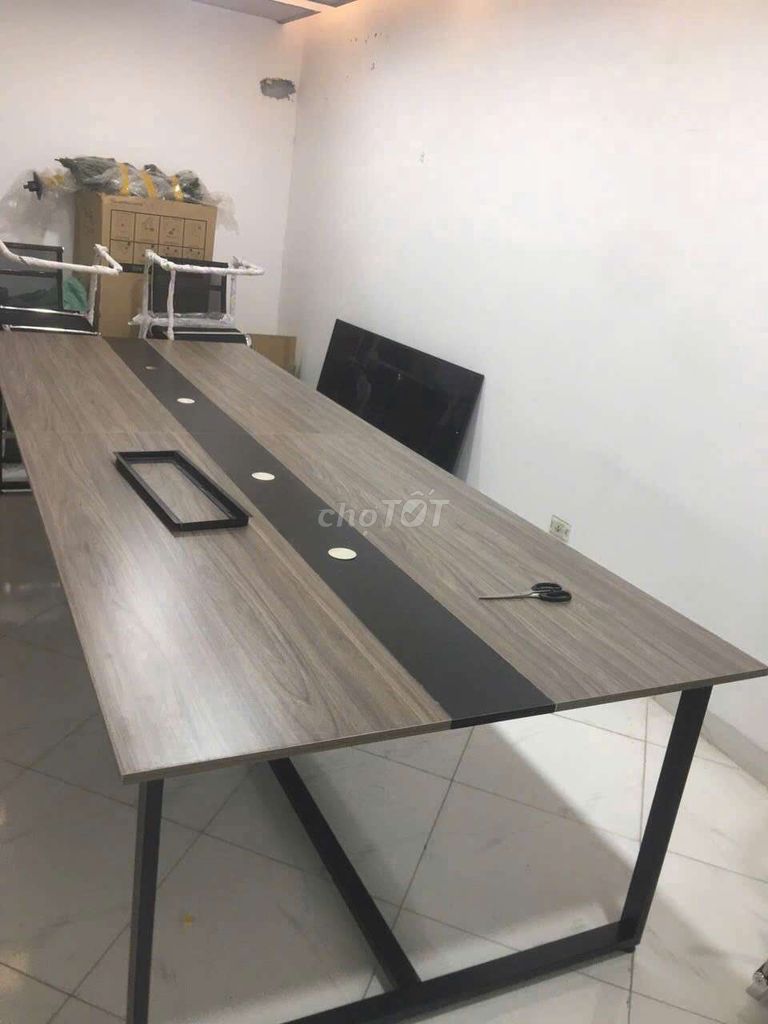 Bàn văn phòng gỗ 1m2x2m4. Mua bán Bàn ghế tại Quận Nam Từ Liêm Hà Nội được đăng bởi Nguyễn Thị Ánh Nhật hình 1