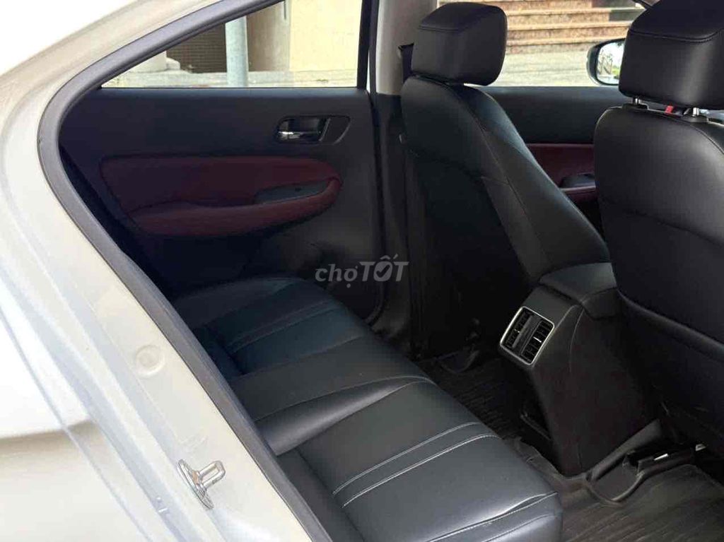 Honda City 2024 L 1.5 AT - 27000 km. Mua bán Ô tô tại Thành phố Dĩ An Bình Dương được đăng bởi Hiển phạm hình 13