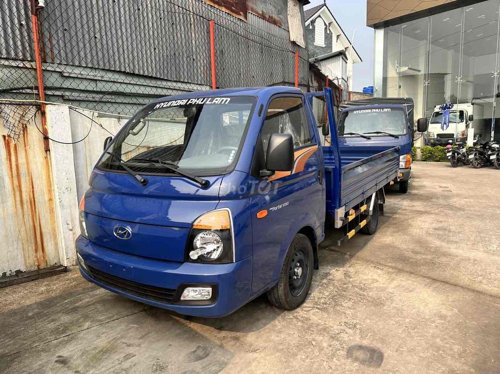 Xe tải Hyundai Porter H150 1T4 Thùng Lửng 2023