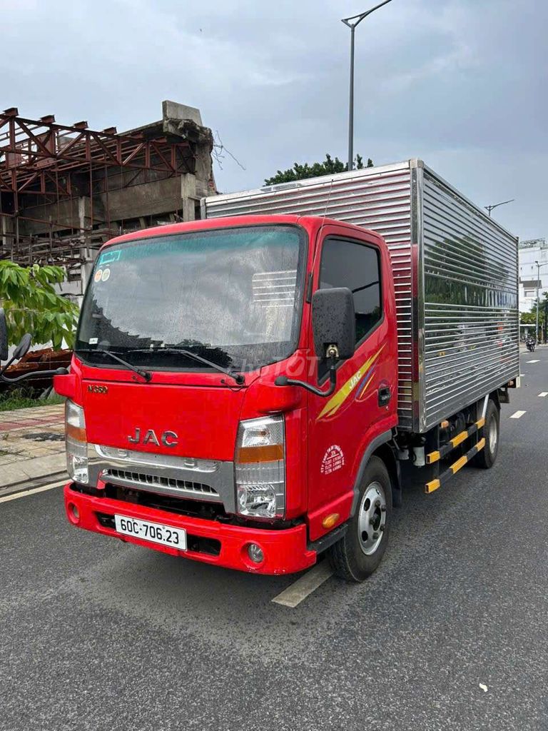 Bán JAC 3T49, THÙNG KÍN DÀI 4m4, SX 2020. Mua bán Xe tải, xe ben tại Quận Tân Phú Tp Hồ Chí Minh được đăng bởi VƯƠN CAO  hình 1