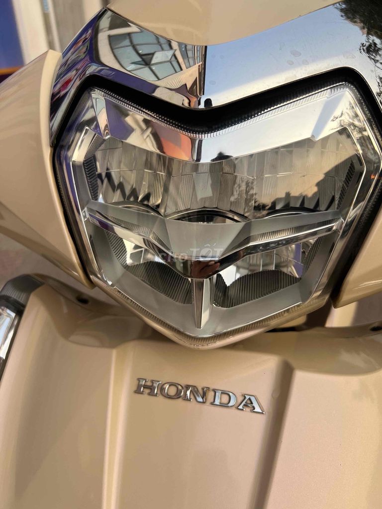 LEAD bản đặc biết chính chủ từ mới. Mua bán Xe máy tại Quận Hà Đông Hà Nội được đăng bởi tung hình 13