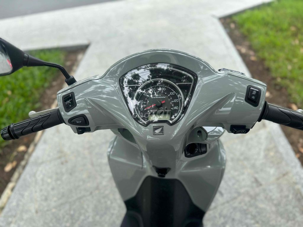 vison 2023 ( chính chủ bao kí ). Mua bán Xe máy tại Thành phố Mỹ Tho Tiền Giang được đăng bởi luxury  hình 10