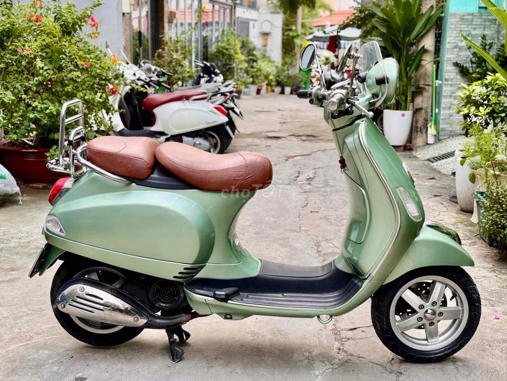 Piaggio LX 125ie салатовый