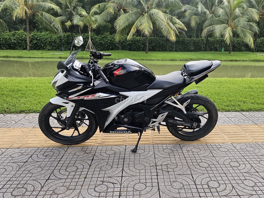 Cbr150r. Mua bán Xe máy tại Thành phố Thủ Đức Tp Hồ Chí Minh được đăng bởi Huyen Do hình 2