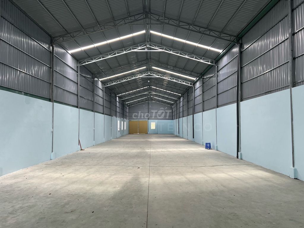 Kho xưởng bãi 850m² kho xây dựng 500m² có điện 3 pha, lộ Container