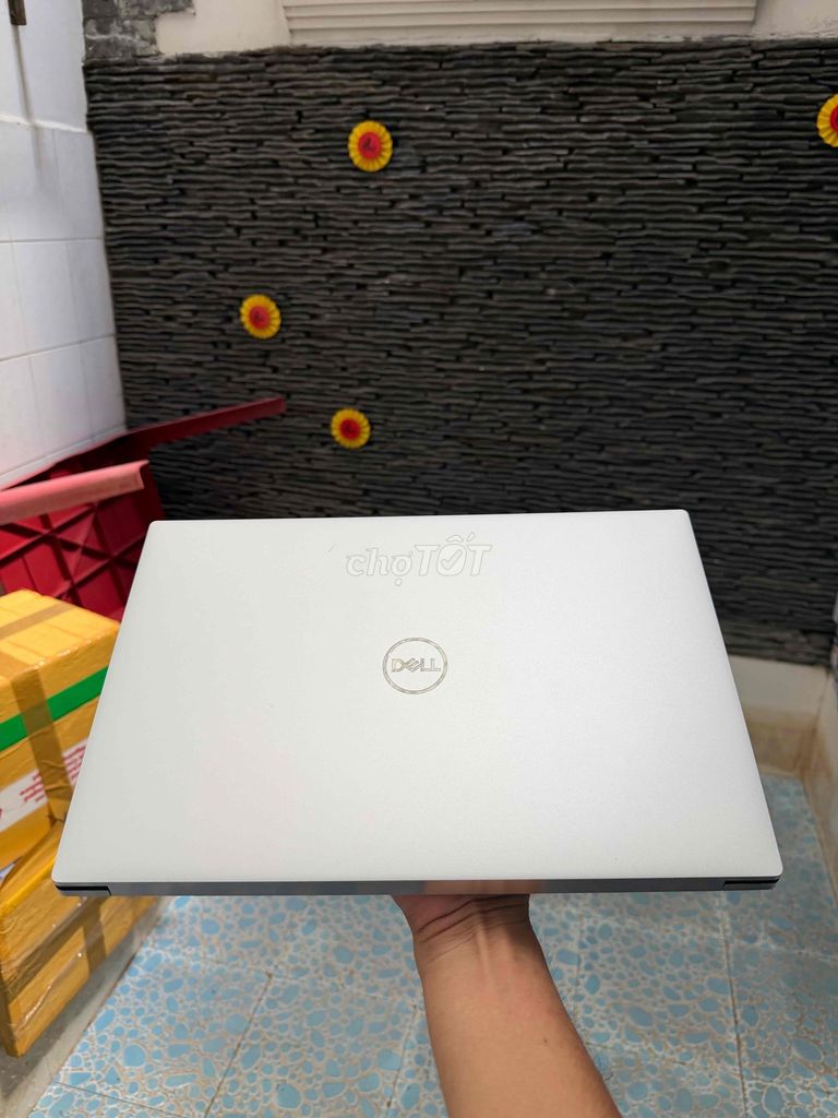 Dell XPS 9500 i7-10750H 16GB/512GB 4K vga 4Gb. Mua bán Laptop tại Thành phố Nha Trang Khánh Hòa được đăng bởi Long hình 1