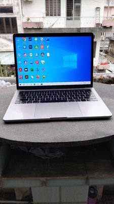 👉MacbookPro 2018 CORE I5, RAM 8GB. Full App 2 HĐH