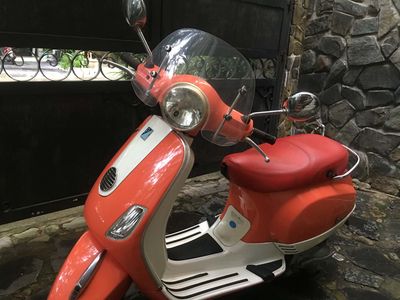 Cần bán xe máy Vespa tại Đà Nẵng xe mới như hình. Mua bán Xe máy tại Quận Sơn Trà Đà Nẵng được đăng bởi Nguyễn Thị Thu Hiền