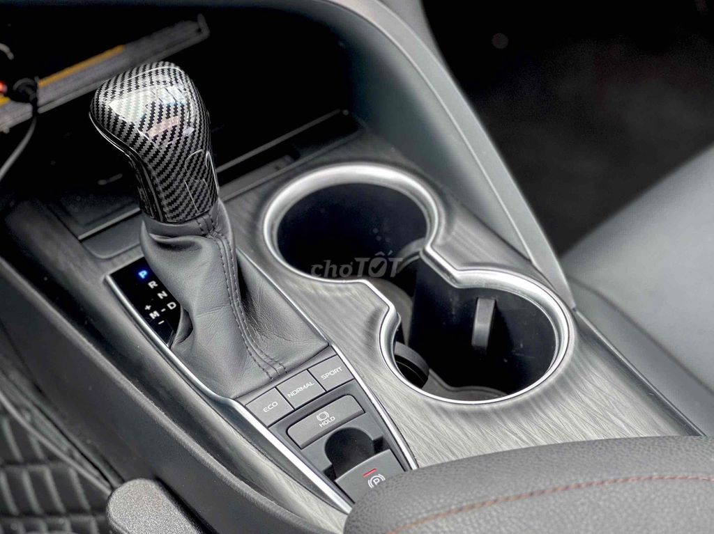 Toyota Camry 2022 2.0 Q. Mua bán Ô tô tại Quận Đống Đa Hà Nội được đăng bởi Hùng Nguyễn hình 3