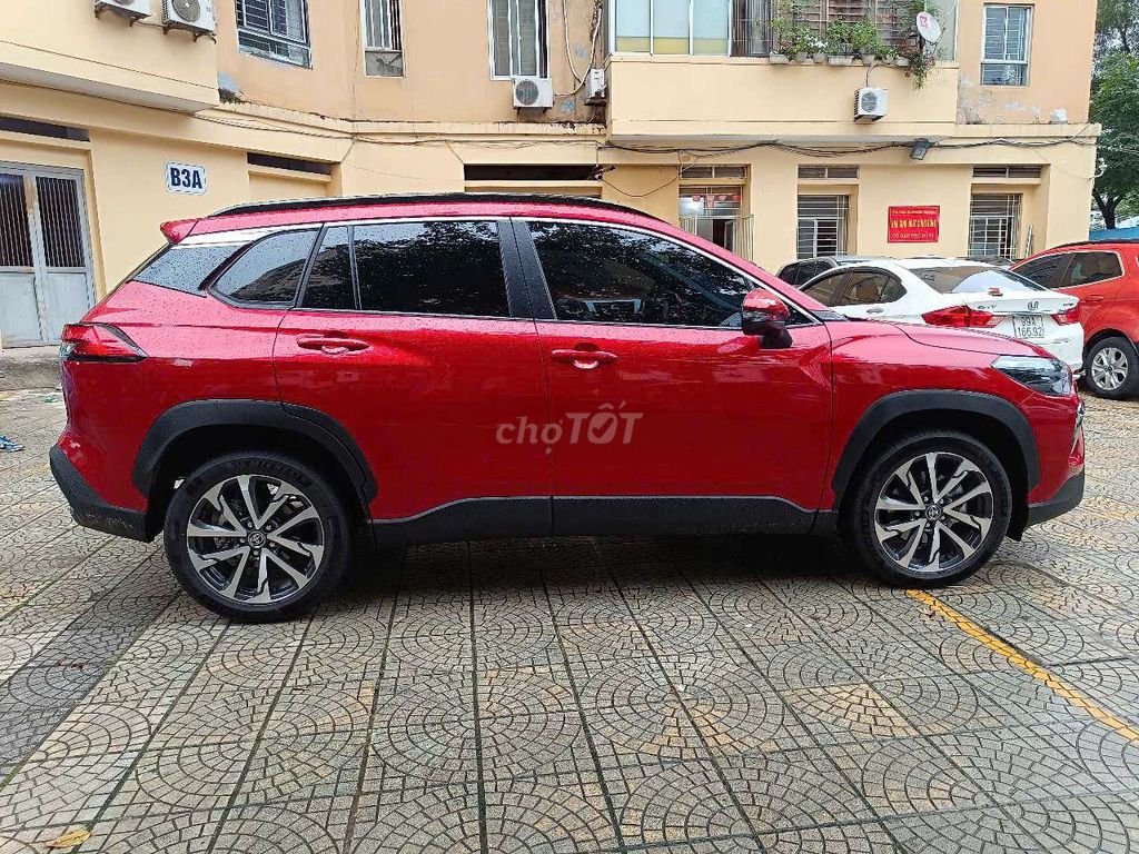 Toyota Cross 2025 1.8V - 1200 km