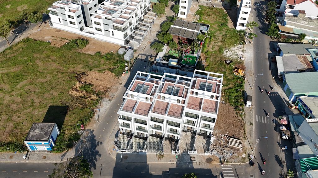 Cần bán đất nền mặt tiền đường, Quận 9 - Full thổ cư, giá 30 triệu/m2