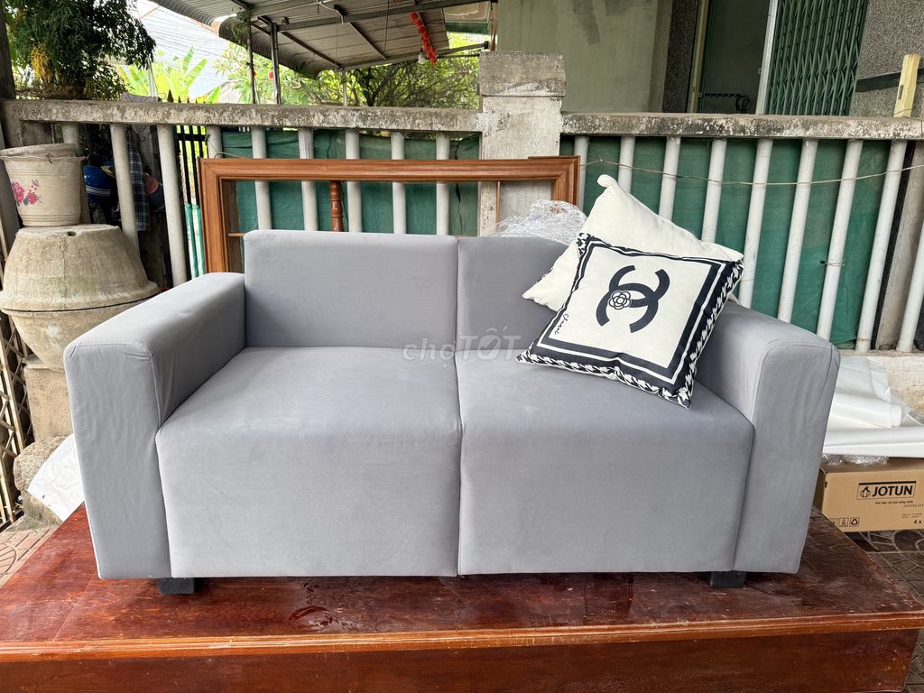 Ghế sofa nỉ nhung mịn Xám 1m5. Mua bán Bàn ghế tại Thành phố Tuy Hòa Phú Yên được đăng bởi Tú Nguyễn hình 1