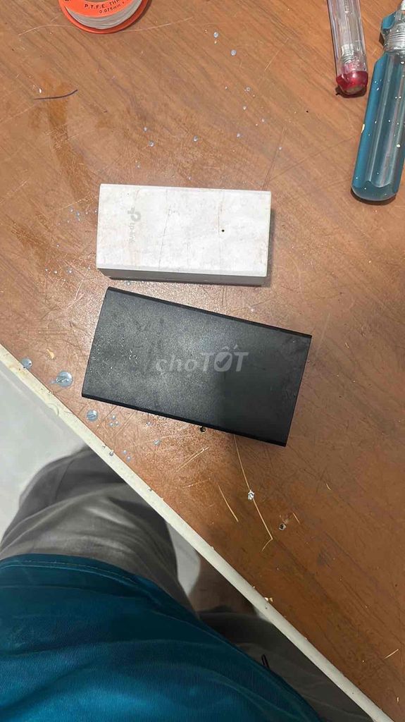 Nguồn PoE TP-Link T240100-2-Đen. Mua bán Phụ kiện (Màn hình, Chuột...) tại Thành phố Buôn Ma Thuột Đắk Lắk được đăng bởi Vinh hình 1