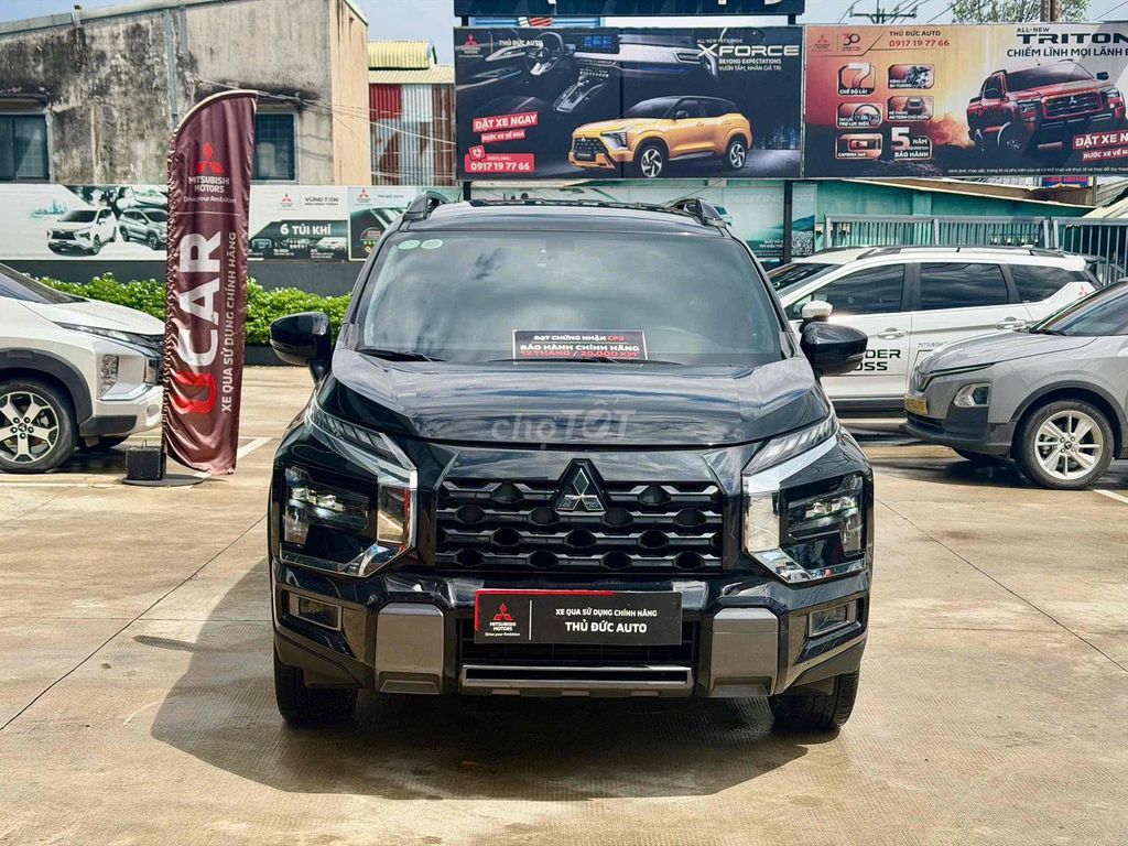 Mitsubishi Xpander Cross 2025 Черный 12 300 км
