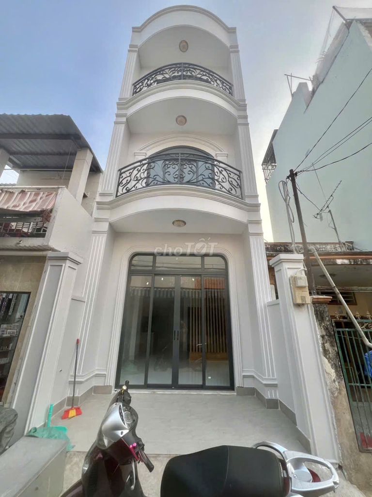 Bán nhà hẻm 4m gần chợ Cây Xoài q2
