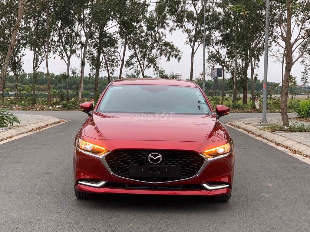 Mazda 3 2024 Luxury lăn bánh 1800km siêu lướt