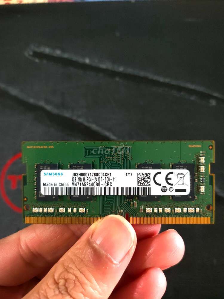 1 thanh Ram Samsung DDR4 bus 2400