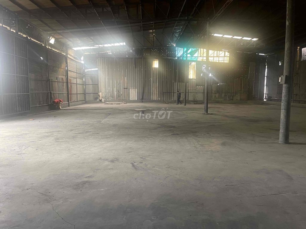 CHO THUÊ XƯỞNG KHÁNH BÌNH, TÂN UYÊN 800m2