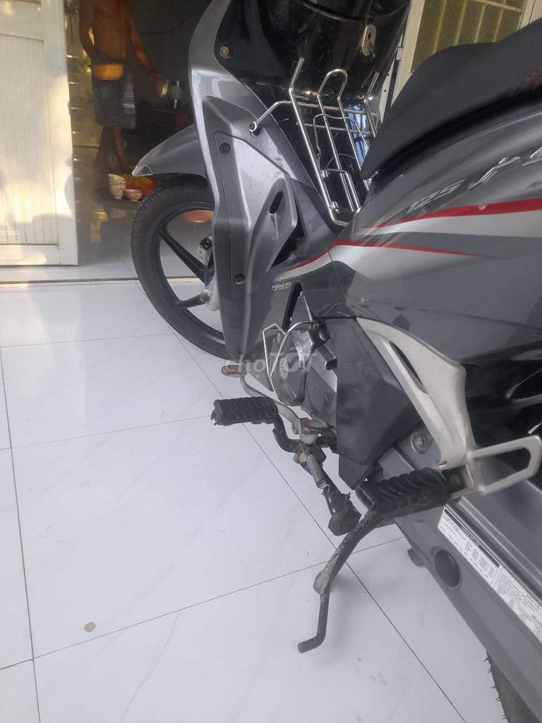 Cần đổi xe nên sang lại cho anh em cần đi làm. Mua bán Xe máy tại Huyện An Biên Kiên Giang được đăng bởi Hiếu hình 4