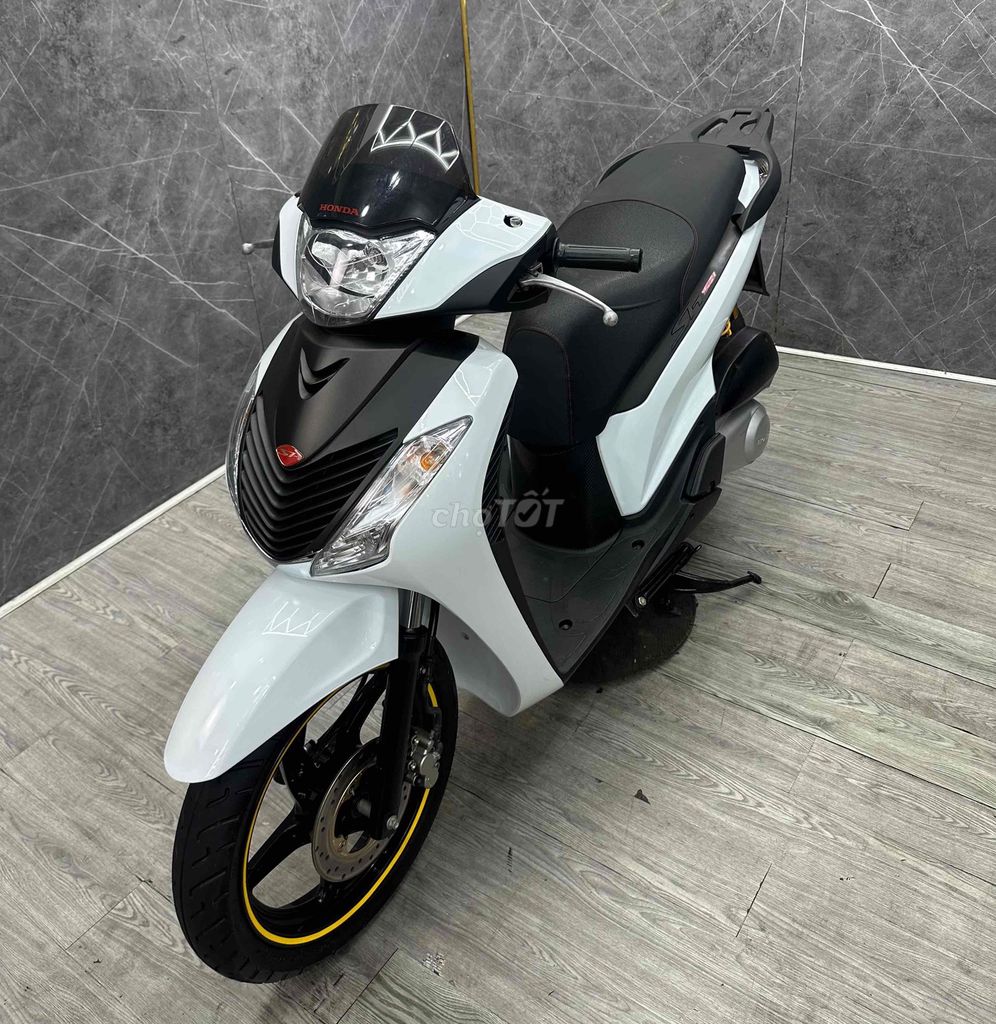 SH Ý 2012 150i HSCT. Mua bán Xe máy tại Quận Tân Phú Tp Hồ Chí Minh được đăng bởi  Võ SH318 hình 1