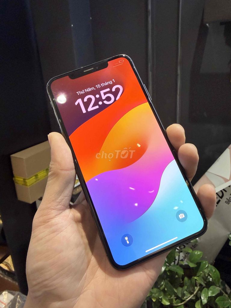 Apple iPhone Xs Max Đen Đã sử dụng. Mua bán Điện thoại tại Quận Hai Bà Trưng Hà Nội được đăng bởi Nguyễn Hải Đăng hình 1