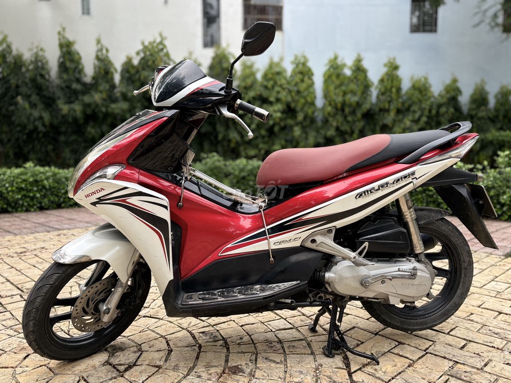 🍁😍🌈Honda Airblade Fi, bstp màu đen đỏ ngay chủ