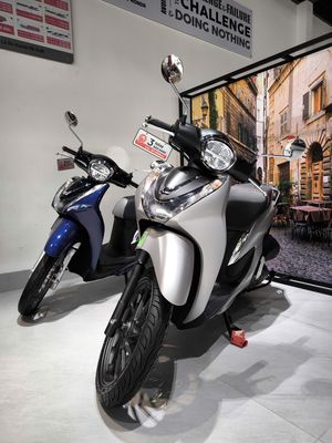 SH MODE ĐẶC BIỆT ABS - FREESHIP GIAO XE TẬN NHÀ. Mua bán Xe máy tại Quận 8 Tp Hồ Chí Minh được đăng bởi Head Phát Tiến