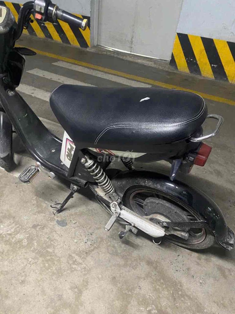 Xe đạp điện HK bike màu Đen, Trắng. Mua bán Xe điện tại Quận Hoàng Mai Hà Nội được đăng bởi Cỏ hình 8