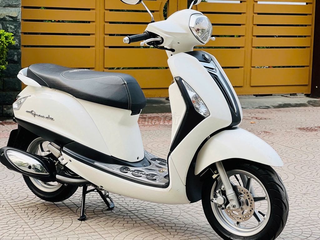 YAMAHA GRANDER TRẮNG XE ZIN ĐẸP BAO SANG TÊN. Mua bán Xe máy tại Quận Cầu Giấy Hà Nội được đăng bởi A Nam hình 2