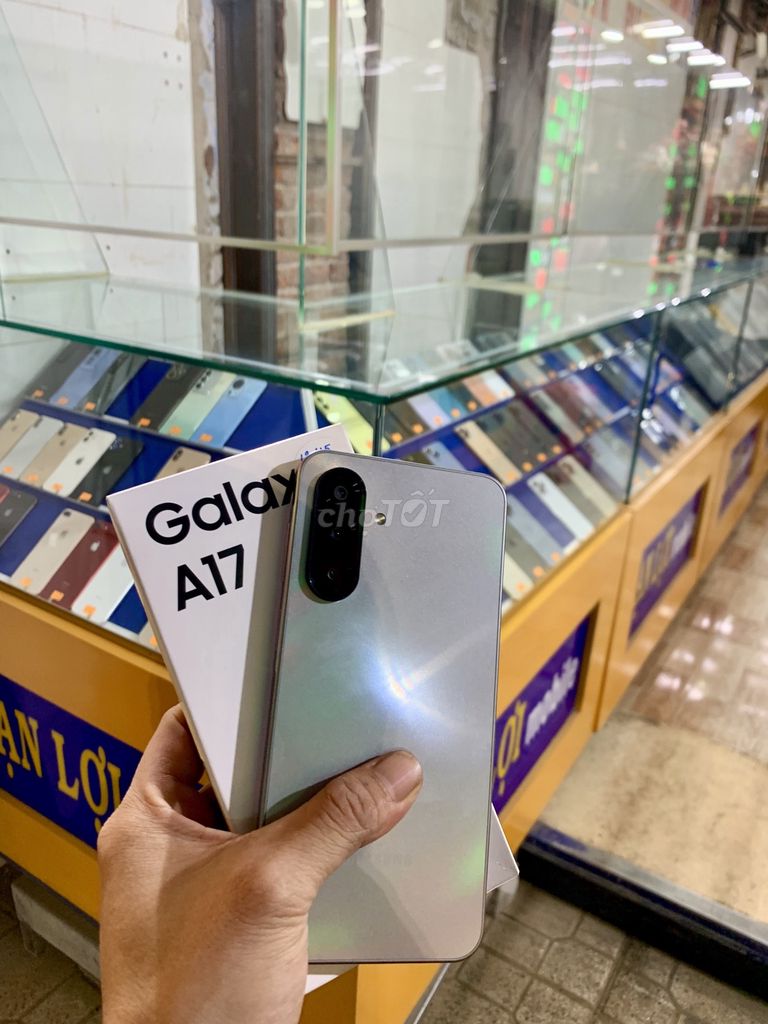 Samsung A17 xài lướt FullBox (4GB/128GB). Mua bán Điện thoại tại Thành phố Bến Tre Bến Tre được đăng bởi VanLoi Mobile hình 1