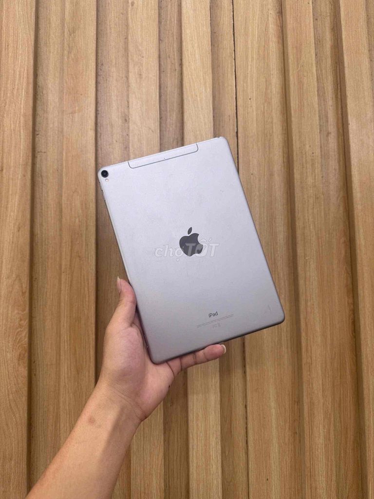 Apple iPad Pro 10.5 inch 256GB Xám 4G Wifi. Mua bán Máy tính bảng tại Quận Đống Đa Hà Nội được đăng bởi Hanoi moibile đức hình 1